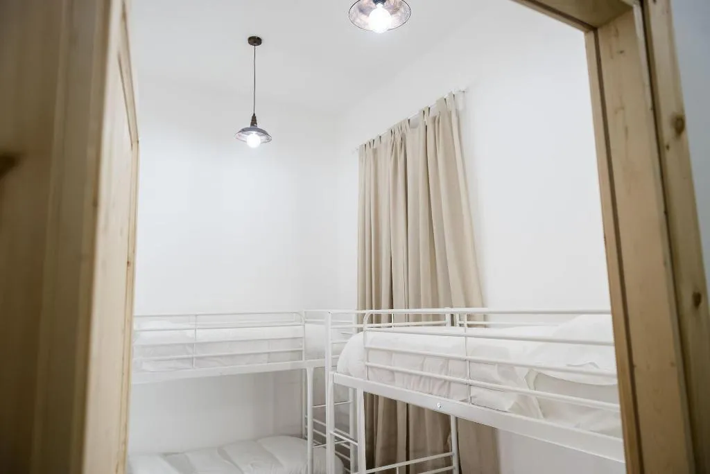 Room, Palazzo San Vincenzo, Naples