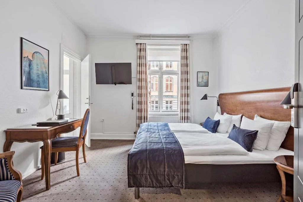 DOUBLE QUEEN SIZE BED Room, Best Western Plus Hotel Hebron, Copenhagen