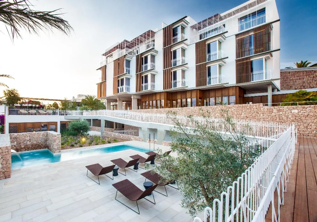 Conferences, Ocean Drive Talamanca, Ibiza