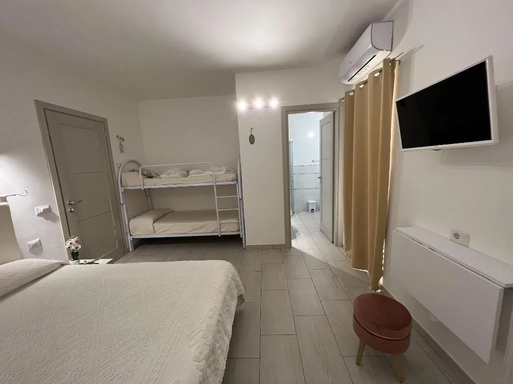 Room, Al Mare Da Francesca, Olbia