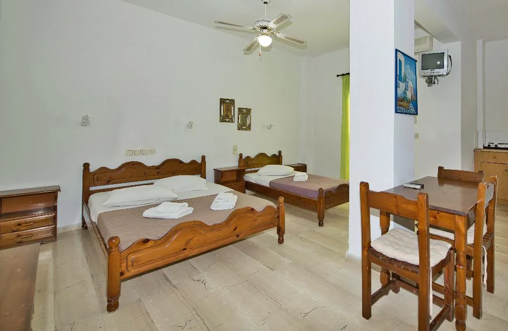 STUDIO BASIC Room, Ira Apartments, Santorini