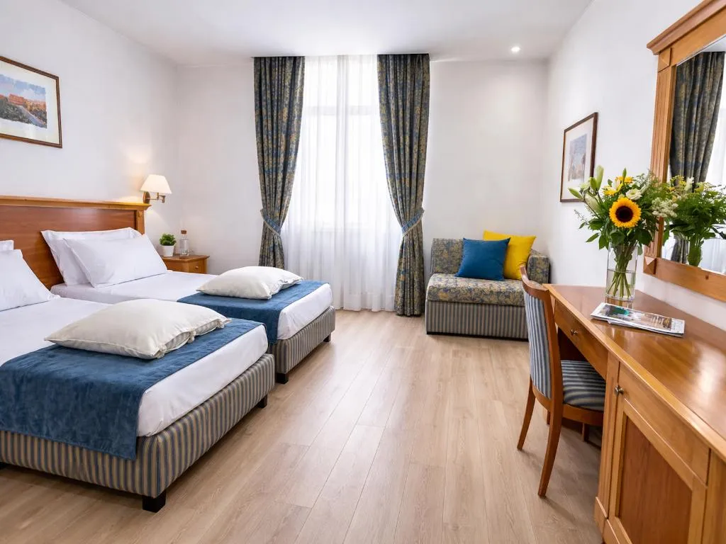 TRIPLE SUPERIOR Room, Diplomatic Rome, Rome