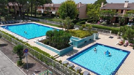 Villaggio dei Fiori, Venice