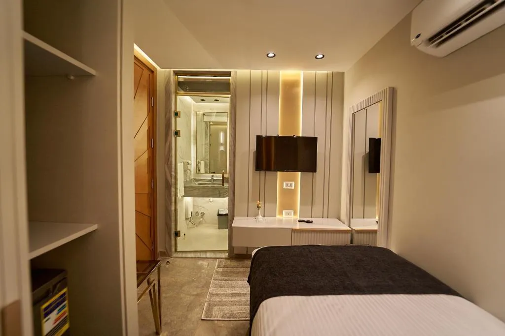 SINGLE STANDARD Room, Pyramids Charm Hotel, Cairo