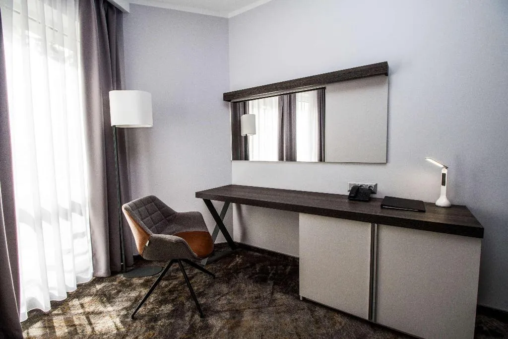 SUITE EXECUTIVE KING BED Room, Best Western Plus Premium Inn, Bourgas