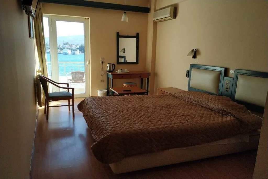 Room, Astron, Kos