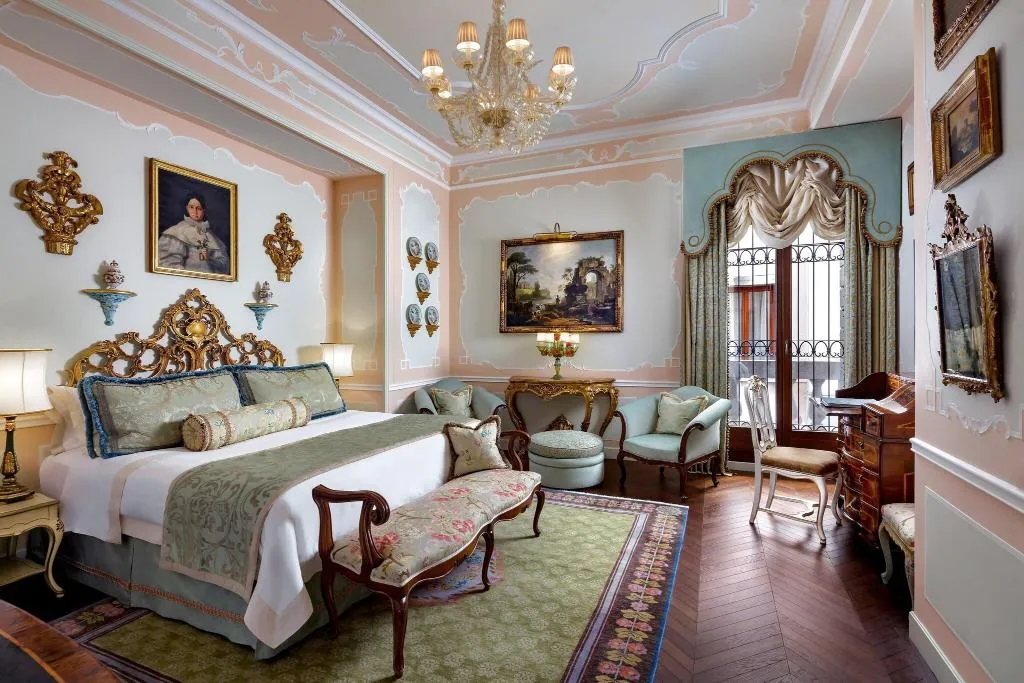 Room, The Gritti Palace, a Luxury Collection Hotel, Venice