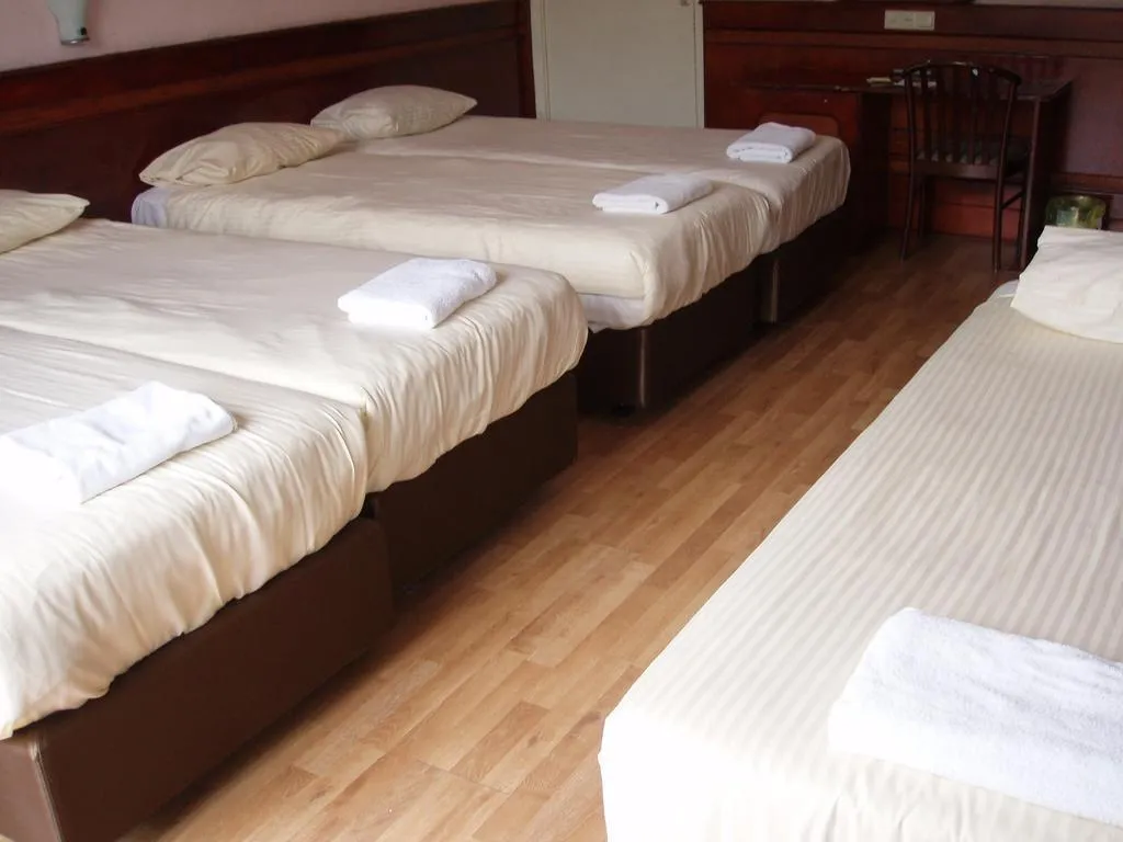 Room, Manofa, Amsterdam