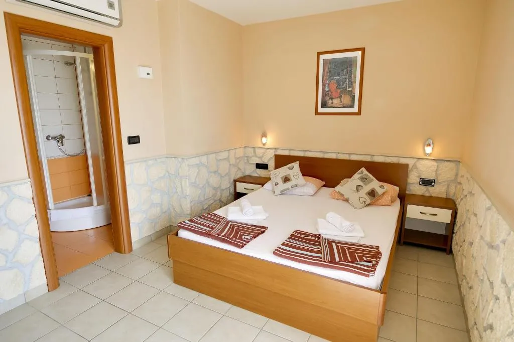 Room, Pansion Dalmacija, Split