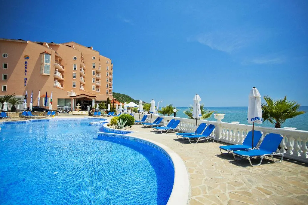Pool, Royal Bay, Bourgas