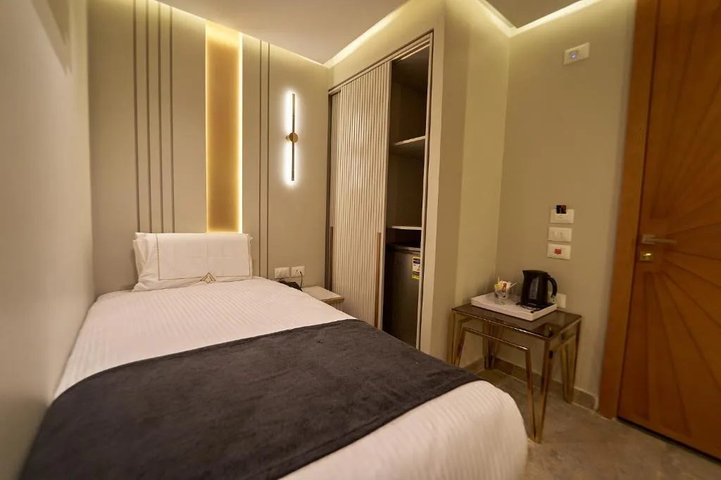 SINGLE STANDARD Room, Pyramids Charm Hotel, Cairo