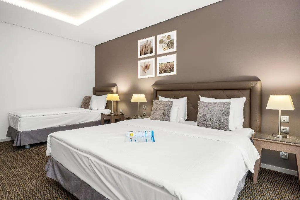 TRIPLE STANDARD Room, Hotel Royal Prague, Prague