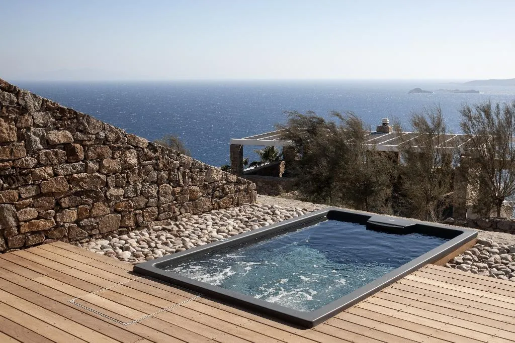 SUITE KING BED WITH JACUZZI Room, Alissachni Mykonos, Mykonos