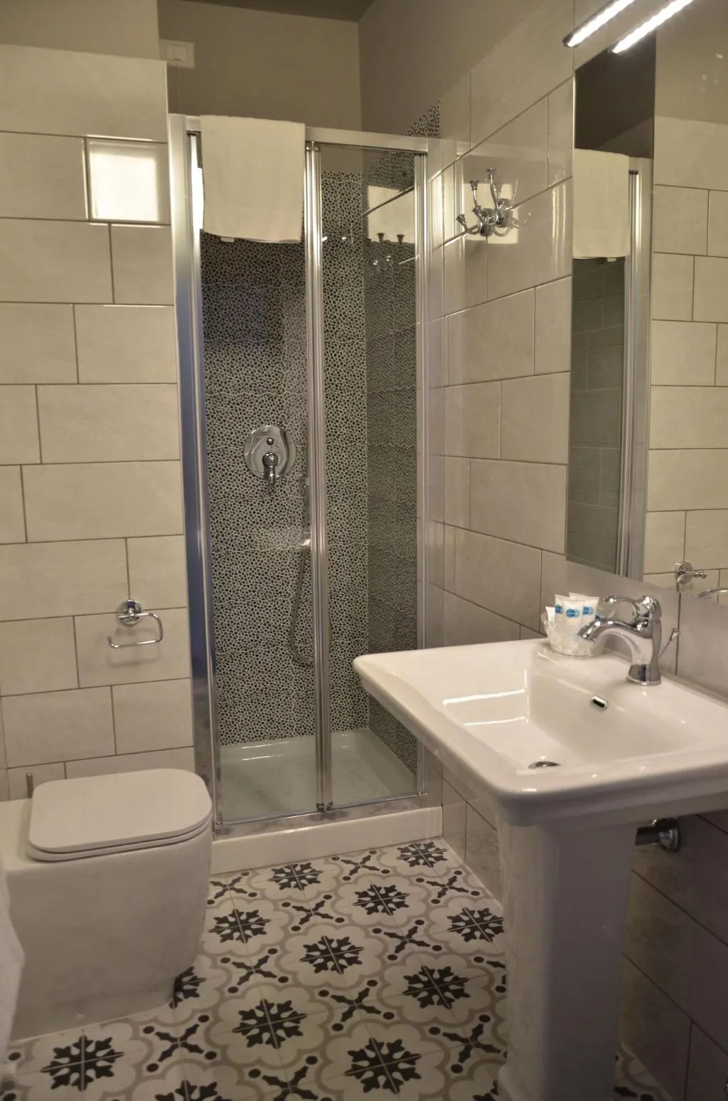 Double or Twin SUPERIOR Room, Ariston, Venice