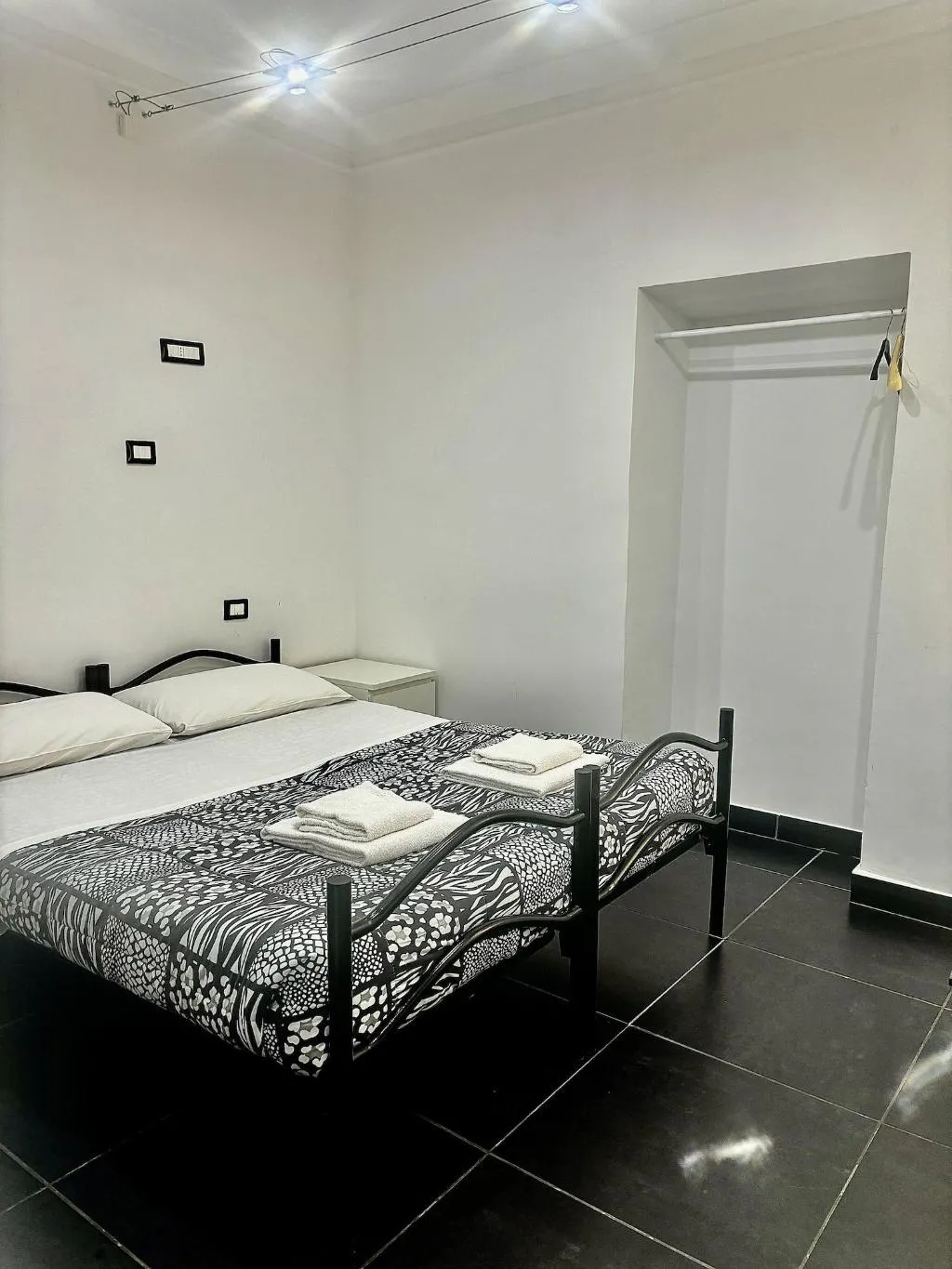 Room, Palace Rome, Rome