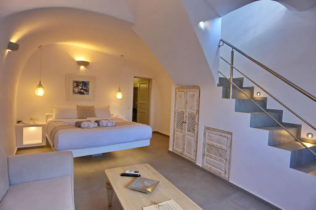 CAVE SEA VIEW HONEYMOON Room, Oia Mare Villas, Santorini
