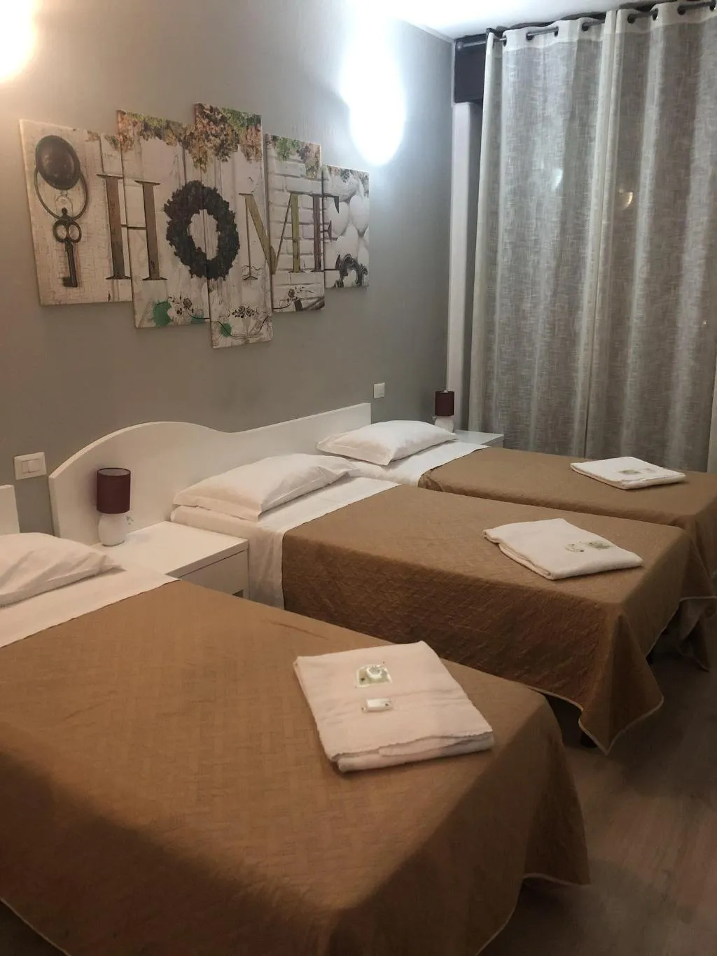 Room, Guest House Brianza Room, Milan