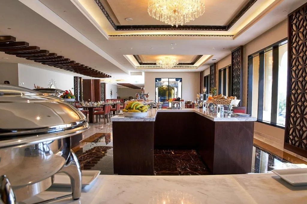 Restaurant, Carlton Dubai Creek Hotel, Dubai