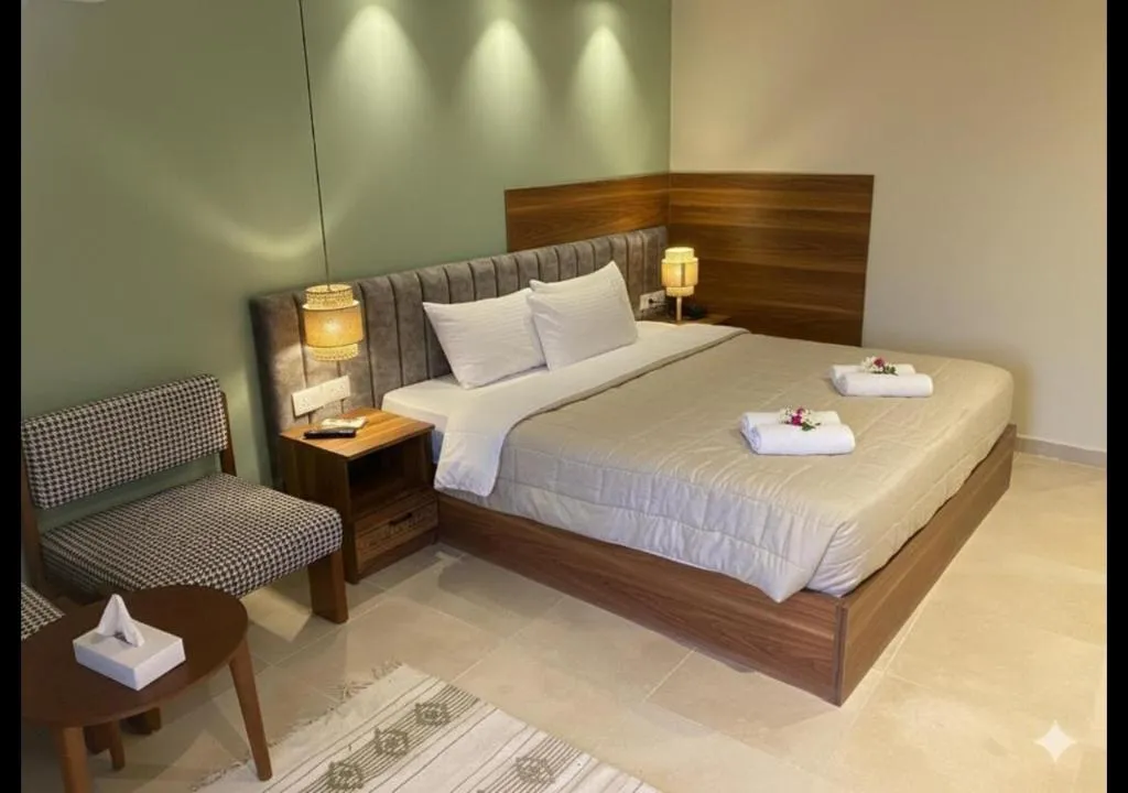 SINGLE EXECUTIVE KING BED Room, The Nomad Pyramids Boutique Hotel, Cairo