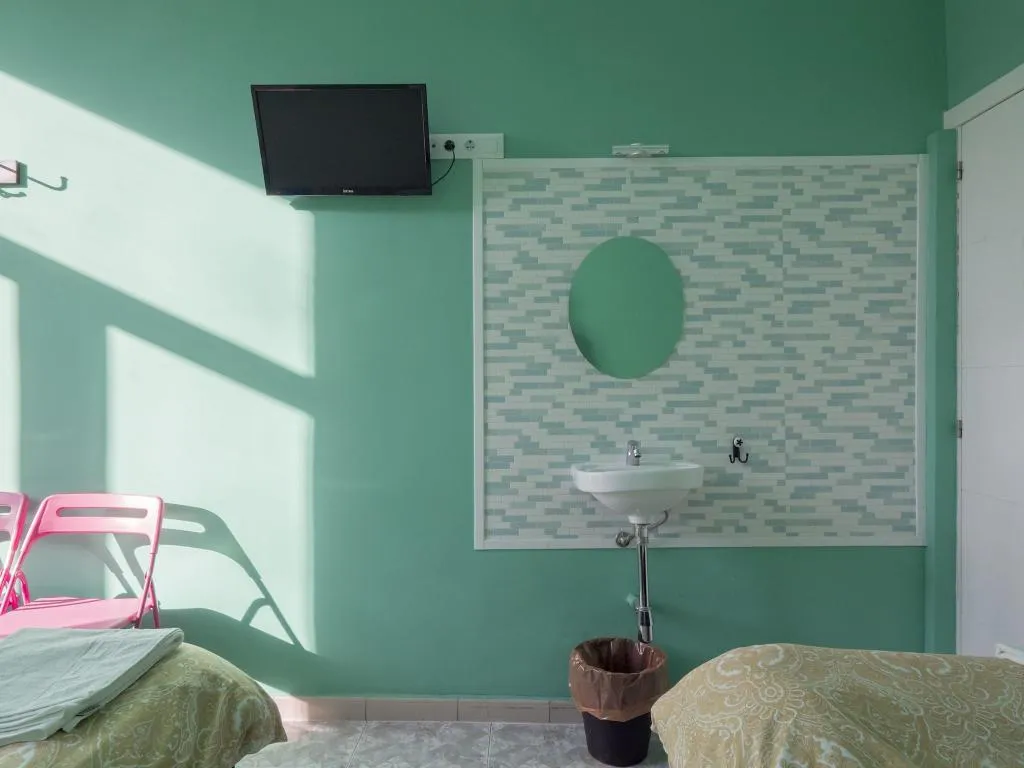 Room, Hostal Apolo Xi, Madrid