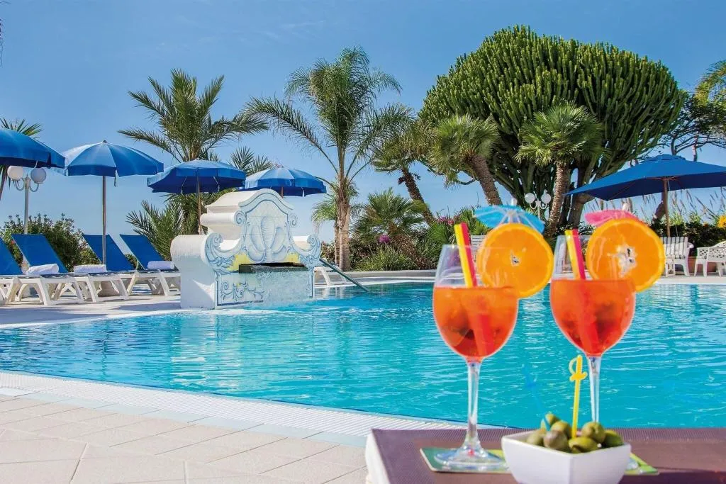 Pool, Capizzo, Naples