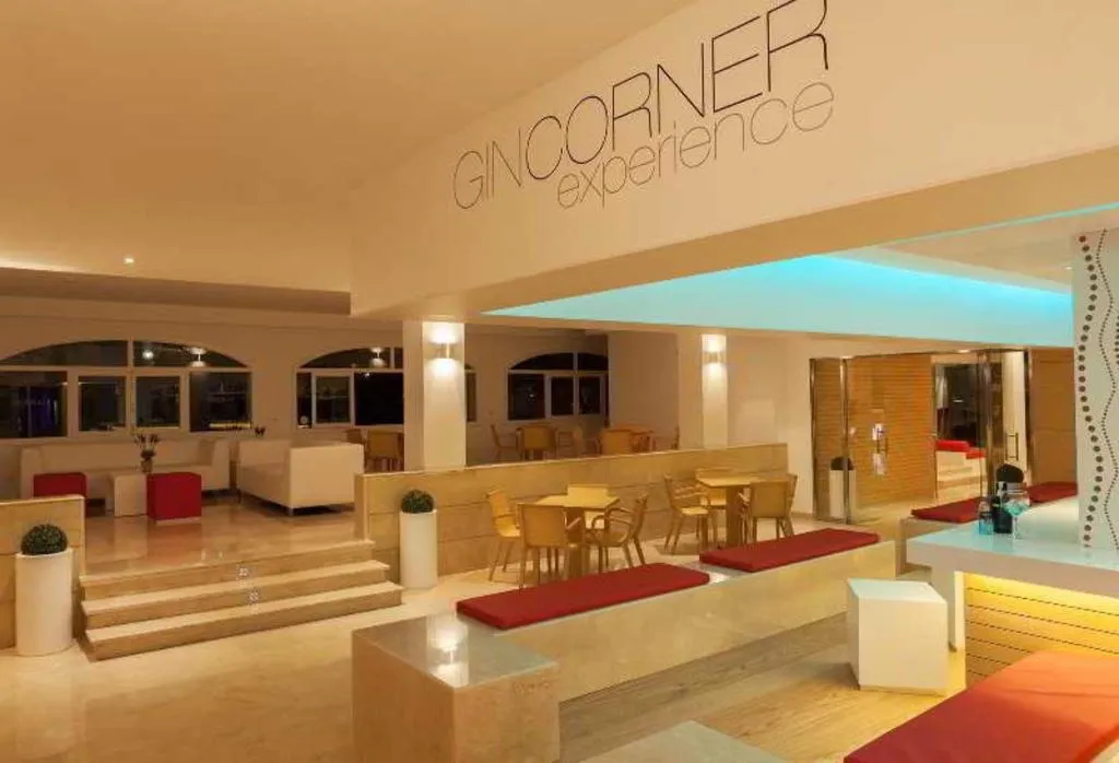 Bar, Apartamentos Sol de Alcudia, Majorca