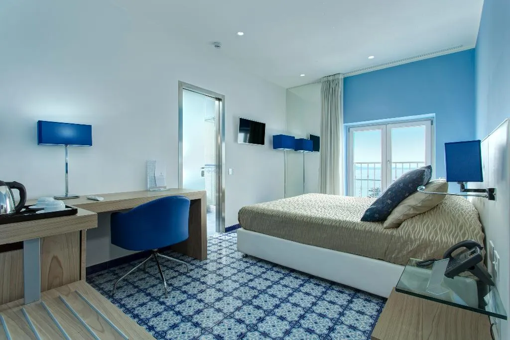 DOUBLE SUPERIOR Room, Lloyd's Baia, Naples