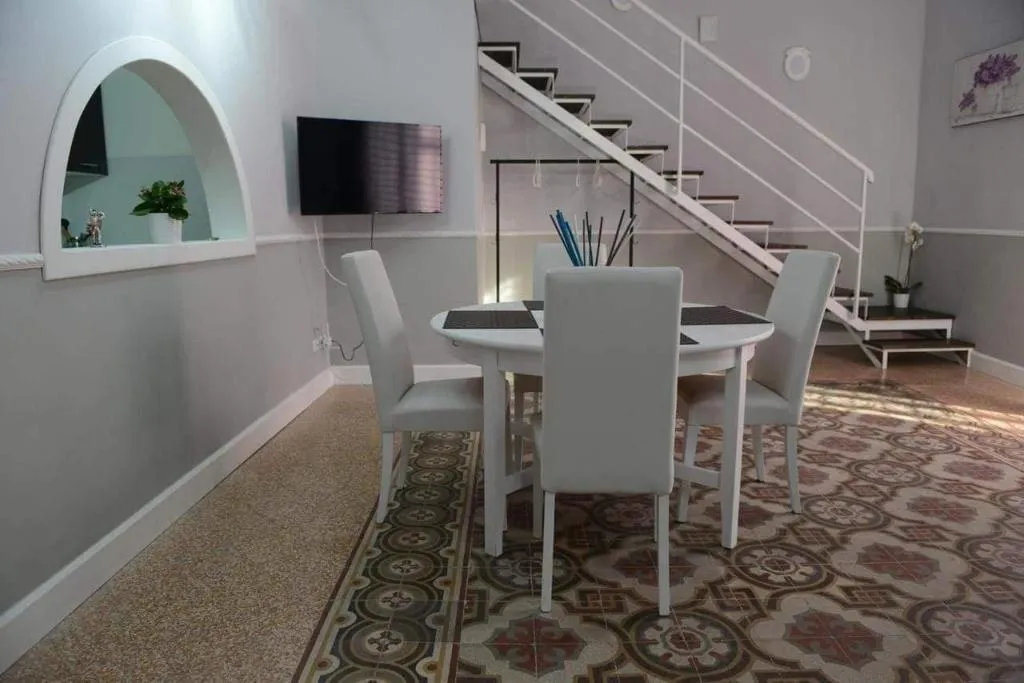 Room, B&B La Torretta di Chiaia, Naples