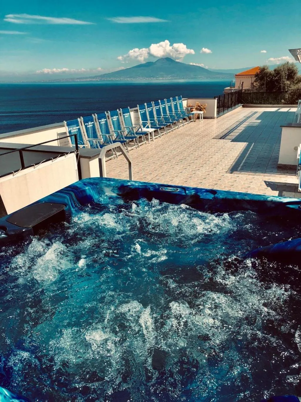 Pool, Hotel Britannia, Naples