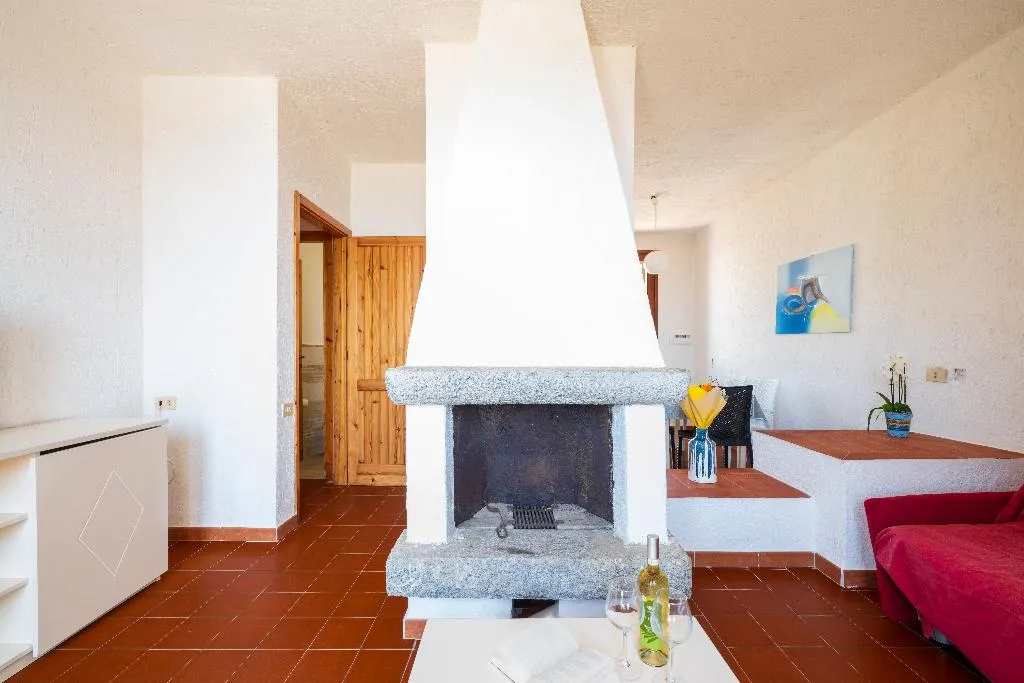 APARTMENT CAPACITY 4 TWO BEDROOMS Room, Residence Baia Santa Reparata, Olbia