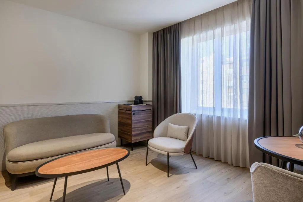 Room, AC Madrid Los Vascos, Madrid
