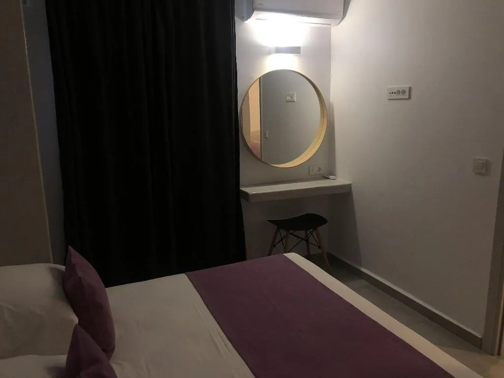 Room, Dragonfly Villas, Santorini