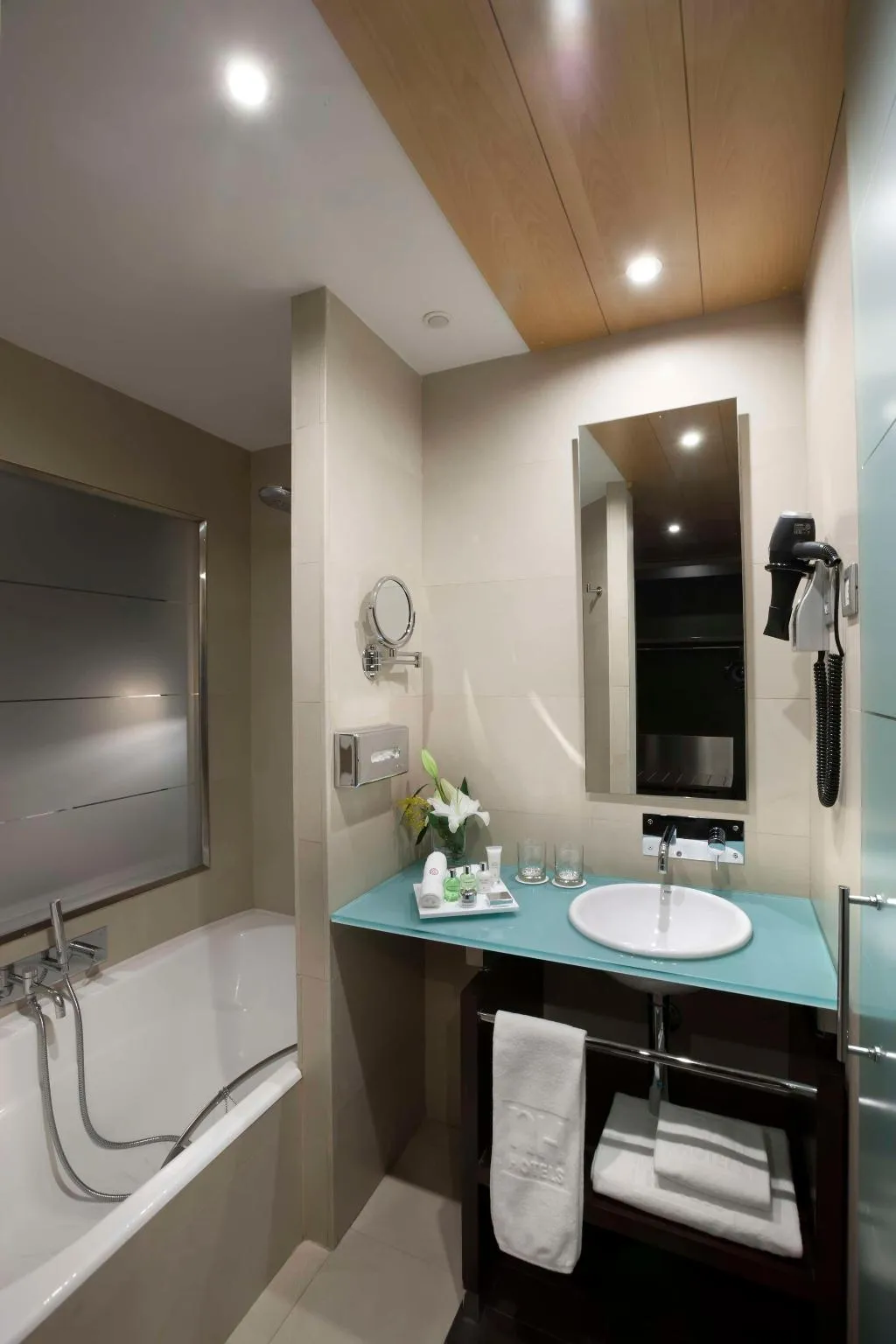 DOUBLE SUPERIOR Room, NH Collection Sevilla, Seville