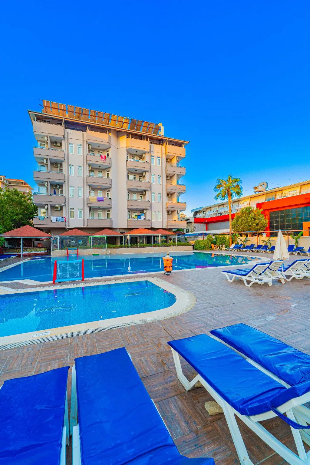 Pool, Grand Bahama Beach Hotel, Antalya