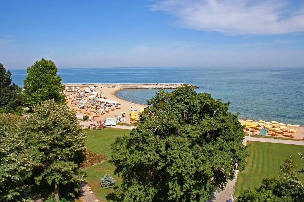 Beach, Riviera Beach Hotel & SPA - All Inclusive, Varna