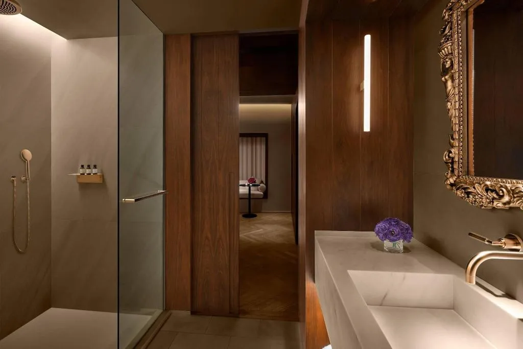 DOUBLE SUPERIOR KING BED Room, EDITION Barcelona, Barcelona