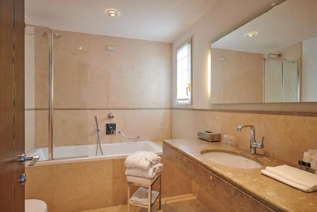 TWIN DELUXE Room, Hotel Plaza Venice, Venice