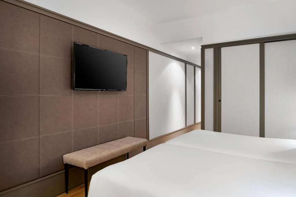 Room, AC Madrid Avenida de America, Madrid
