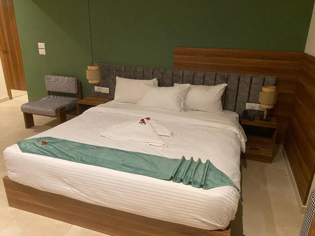 DOUBLE EXECUTIVE KING BED Room, The Nomad Pyramids Boutique Hotel, Cairo