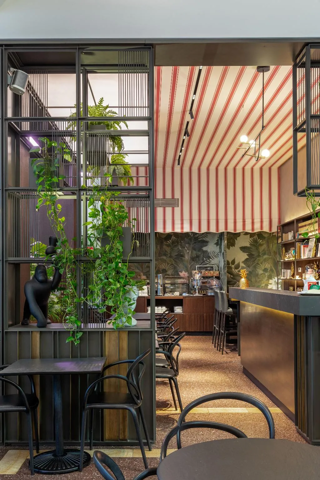 Bar, Sanpi Milano, Milan