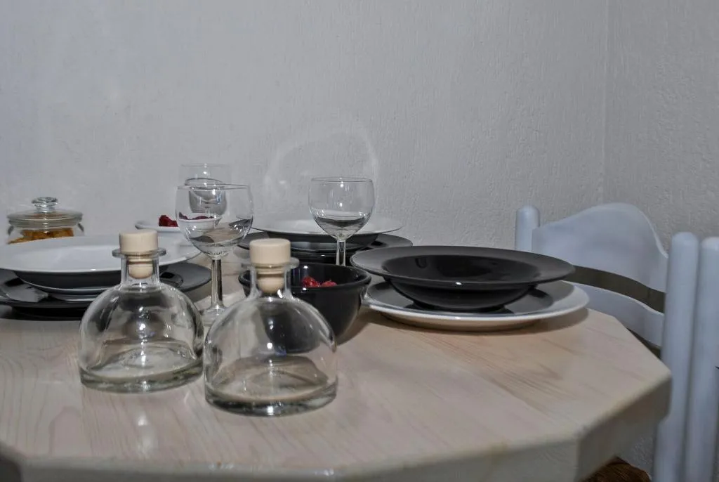 Room, Minas Studios, Kefallinia
