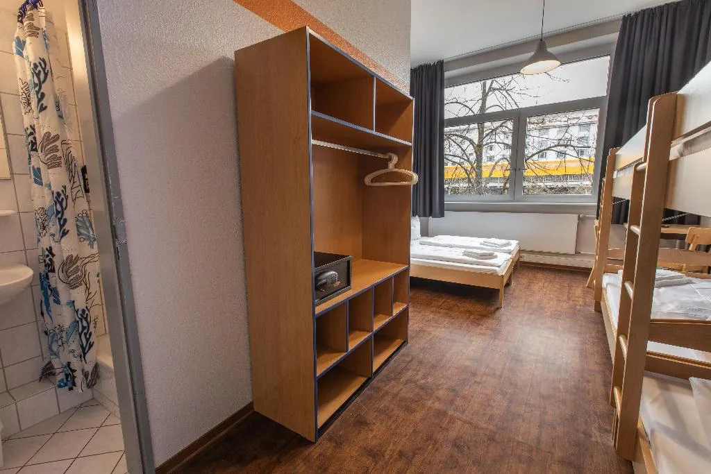 FAMILY ROOM STANDARD Room, Acama Kreuzberg Hotel+Hostel, Berlin