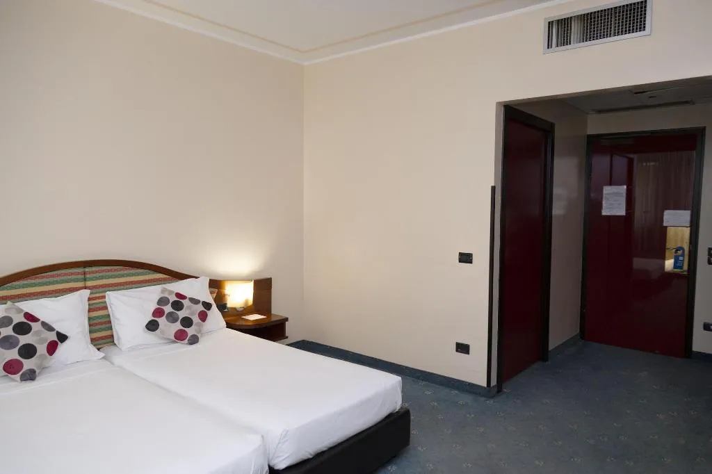 Room, iH Hotels Milano Blu Visconti, Milan