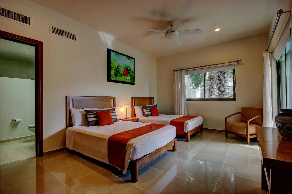 APARTMENT SUPERIOR CITY VIEW Room, Riviera Maya Suites, Playa Del Carmen