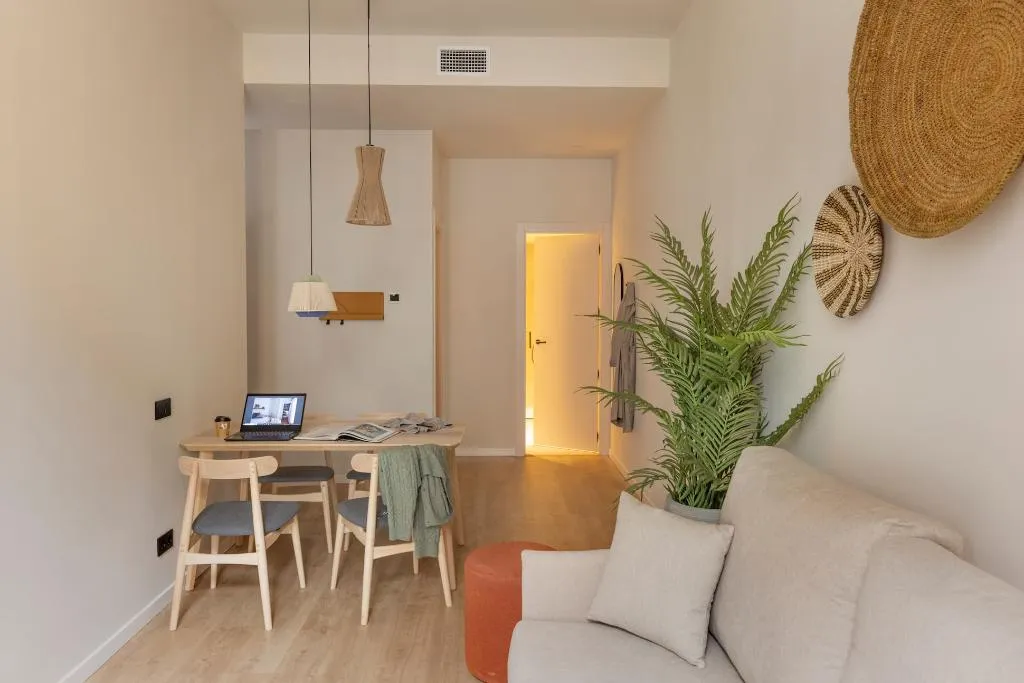 APARTMENT ONE BEDROOM WITH TERRACE Room, Libere Barcelona Sant Antoni, Barcelona
