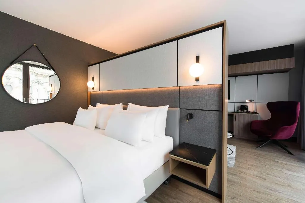 FAMILY ROOM DELUXE Room, Radisson Collection Hotel, Berlin, Berlin