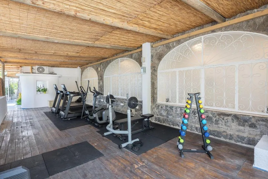 Sports and Entertainment, Apollon Club, Naples