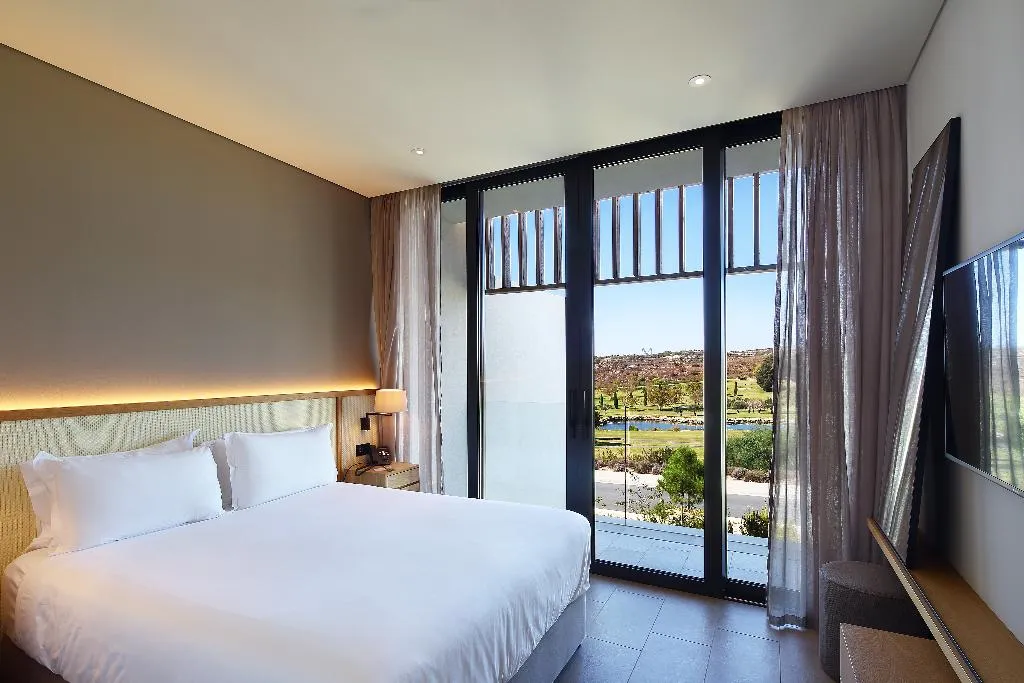 SUITE EXECUTIVE Room, Minthis Resort, Cyprus