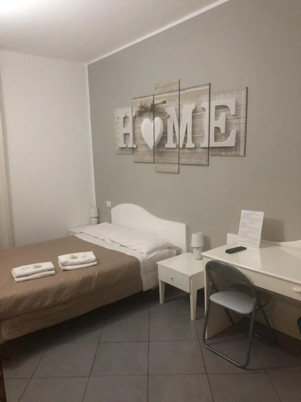 Room, Guest House Brianza Room, Milan
