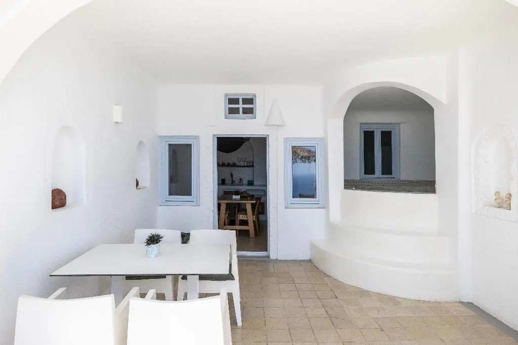 VILLA WITH JACUZZI Room, El Verano Collection Santorini, Santorini